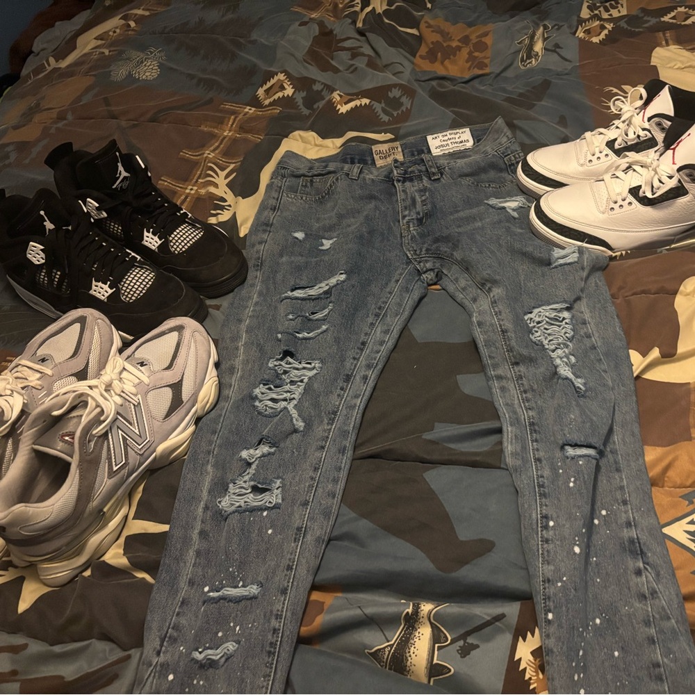selling 4 Items for deal!!Gallery Pants, Jordan 4s, Jordan 3s and new balances.